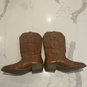 Coconut by Matisse Gaucho Western Cowboy Boots Women's Size 8 Dark Brown NWOB